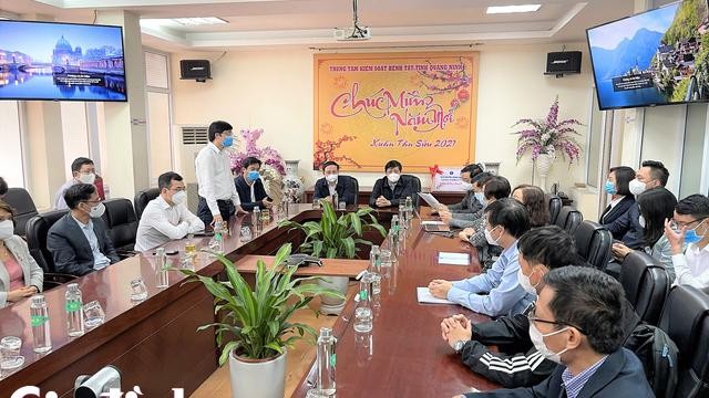 Nhiều điểm cầu trực tuyến tham gia buổi làm việc của Bộ trưởng Bộ Y tế với lãnh đạo tỉnh Quảng Ninh về công tác phòng, chống dịch. Nhiều điểm cầu trực tuyến tham gia buổi làm việc của Bộ trưởng Bộ Y tế với lãnh đạo tỉnh Quảng Ninh về công tác phòng, chống dịch.