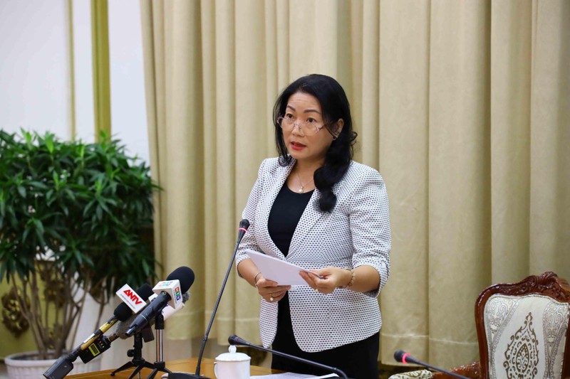 Phó Giám đốc Sở Tài nguyên và Môi trường Nguyễn Thị Thanh Mỹ phát biểu tại cuộc họp. Ảnh: Huyền Mai