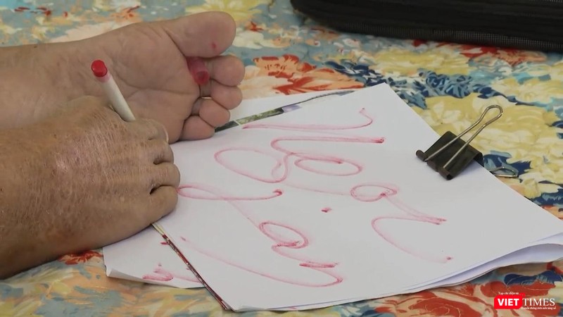 Nét chữ bay bổng của thầy Nguyễn Ngọc Ký viết tên Ngọc Lan Nét chữ bay bổng của thầy Nguyễn Ngọc Ký viết tên Ngọc Lan