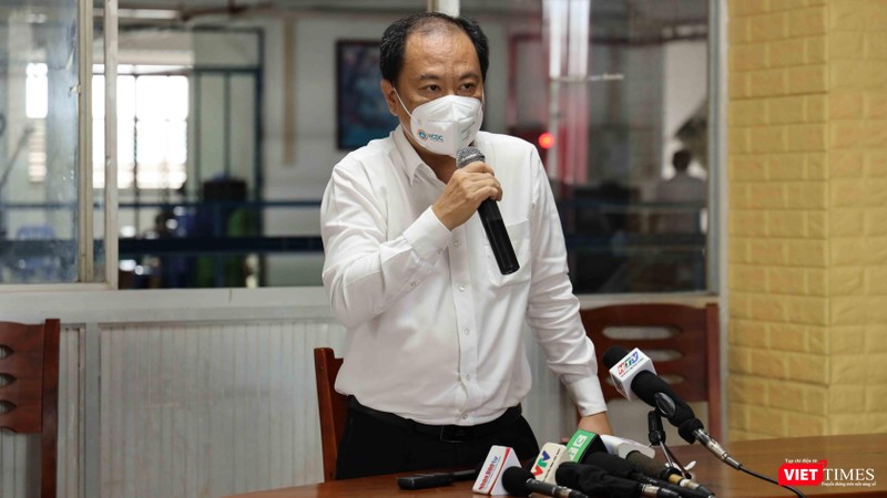 Phó giám đốc Sở Y tế TP.HCM Nguyễn Hoài Nam phát biểu tại buổi làm việc. Ảnh: Huyền Mai Phó giám đốc Sở Y tế TP.HCM Nguyễn Hoài Nam phát biểu tại buổi làm việc. Ảnh: Huyền Mai