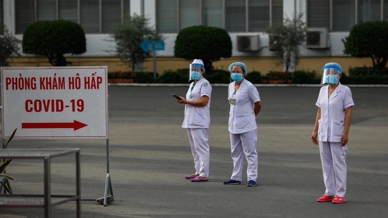 BV Bệnh Nhiệt đới TP.HCM đã được cách ly - Ảnh: Hữu Khoa