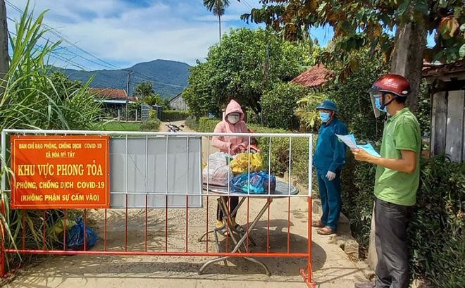 Một chốt kiểm soát COVID-19 ở Phú Yên. Ảnh: Báo Phú Yên Một chốt kiểm soát COVID-19 ở Phú Yên. Ảnh: Báo Phú Yên