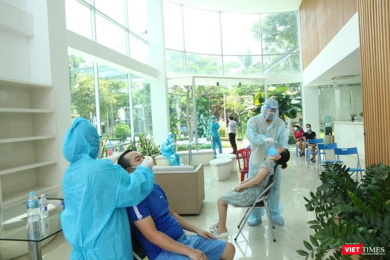 Tổ chức lấy mẫu xét nghiệm tầm soát COVID-19 tại TP Thủ Đức khu vực II. Nguồn: Trung tâm Y tế TP Thủ Đức Tổ chức lấy mẫu xét nghiệm tầm soát COVID-19 tại TP Thủ Đức khu vực II. Nguồn: Trung tâm Y tế TP Thủ Đức