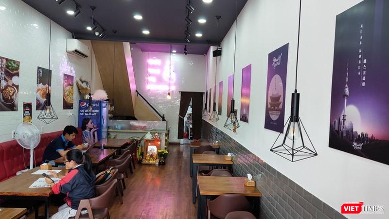 Chủ nhà hàng Miss Korea (229 Trần Hưng Đạo, phường Cô Giang, quận 1) cho biết đến nay chưa dám mở lại nếu chỉ để bán mang đi. Ảnh: HB Chủ nhà hàng Miss Korea (229 Trần Hưng Đạo, phường Cô Giang, quận 1) cho biết đến nay chưa dám mở lại nếu chỉ để bán mang đi. Ảnh: HB