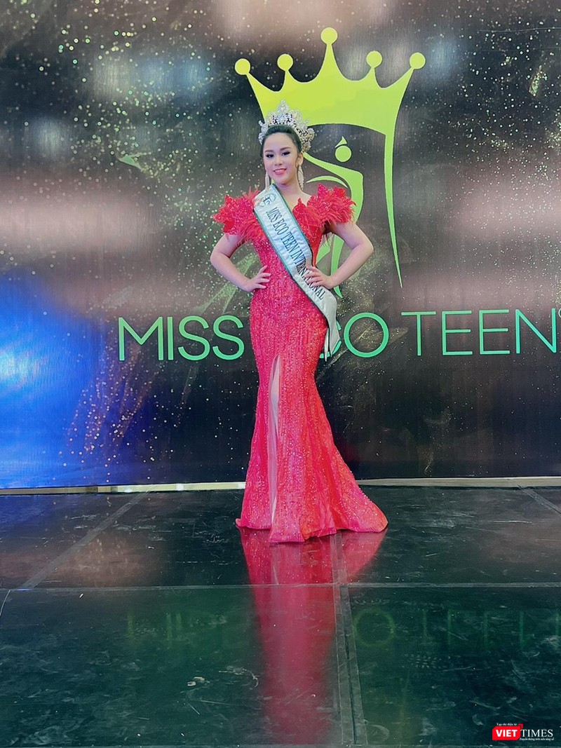 Đại diện Việt Nam toả sáng trên sân khấu Đại diện Việt Nam toả sáng trên sân khấu