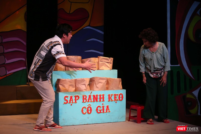 Nghệ sỹ Chánh Trực và Tô Thiên Kiều Nghệ sỹ Chánh Trực và Tô Thiên Kiều