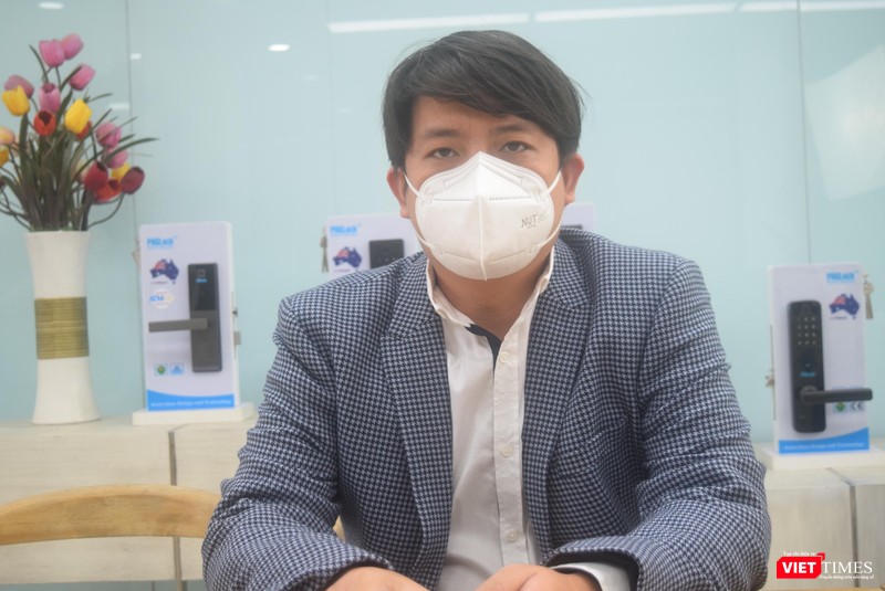 CEO Hoàng Tuấn Anh chia sẻ về các giải pháp chuyển đổi số, khẳng định doanh nghiệp không có con đường nào khác. Ảnh: Hòa Bình