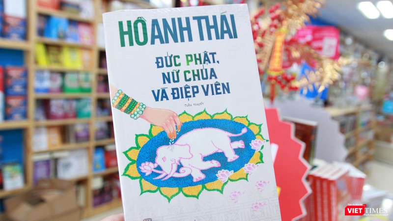 Cuốn sách mới của nhà văn Hồ Anh Thái vừa đến với bạn đọc Việt Cuốn sách mới của nhà văn Hồ Anh Thái vừa đến với bạn đọc Việt