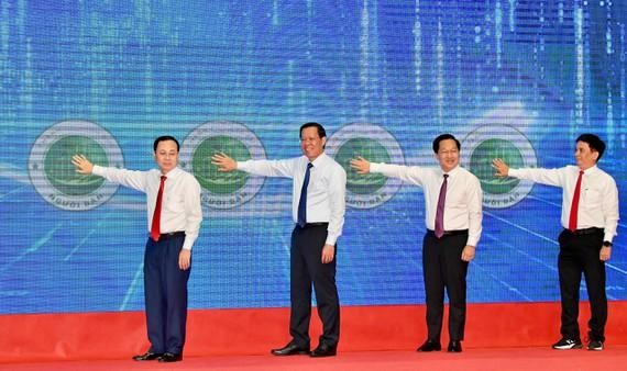 Chủ tịch UBND TP.HCM Phan Văn Mãi tại buổi công bố Cổng thông tin điện tử TP Thủ Đức và Ứng dụng trực tuyến &quot;TP Thủ Đức&quot;