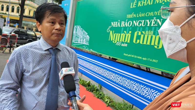 Nhà báo Trần Trọng Dũng đưa ý kiến về việc kết hợp cả 3 nguồn lực từ nhà nước, các đơn vị CNTT và nguồn lực của chính các báo. Ảnh: Hòa Bình Nhà báo Trần Trọng Dũng đưa ý kiến về việc kết hợp cả 3 nguồn lực từ nhà nước, các đơn vị CNTT và nguồn lực của chính các báo. Ảnh: Hòa Bình