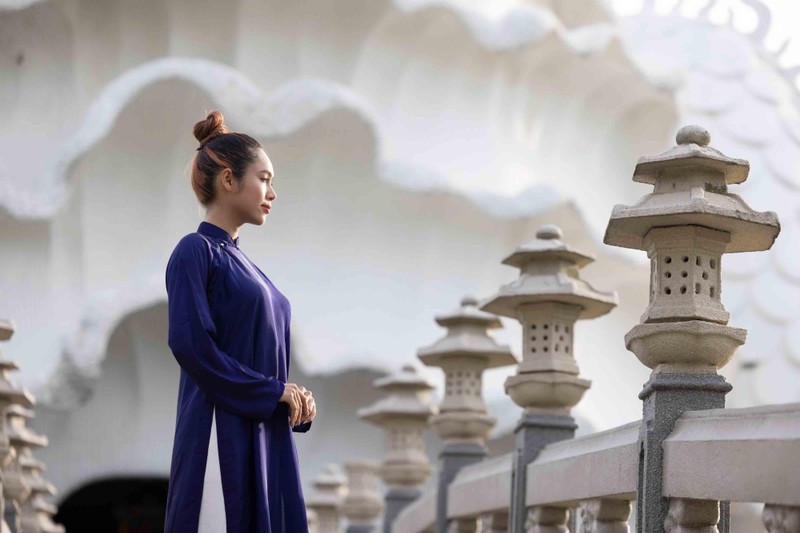 Hoàng My tại chùa Gò Kén Hoàng My tại chùa Gò Kén