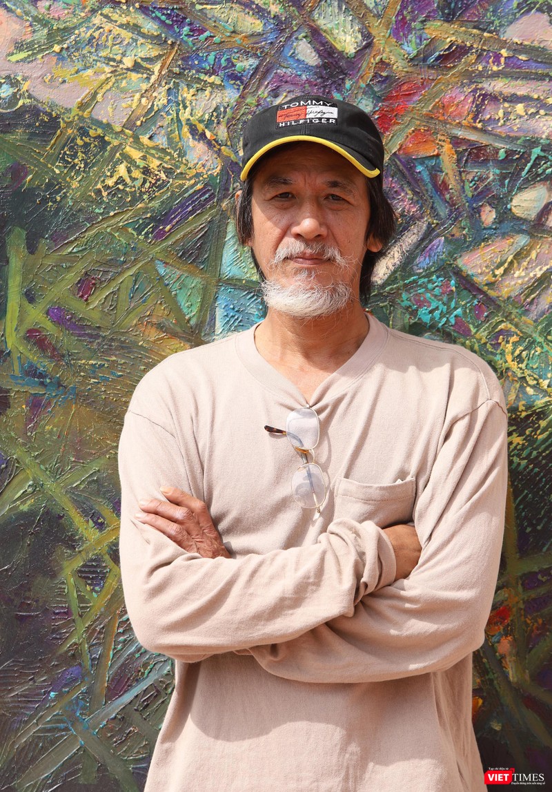 Họa sĩ Trần Văn Binh chọn lui về ẩn dật vẽ tranh Họa sĩ Trần Văn Binh chọn lui về ẩn dật vẽ tranh