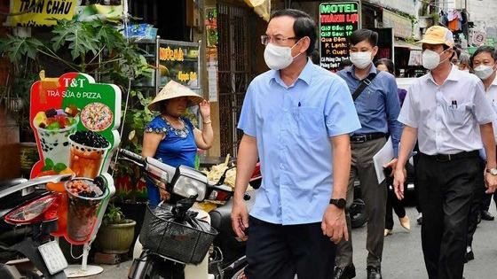 Thực hiện phương châm “đi từng ngõ, gõ từng nhà, đến từng hộ dân” Thực hiện phương châm “đi từng ngõ, gõ từng nhà, đến từng hộ dân”