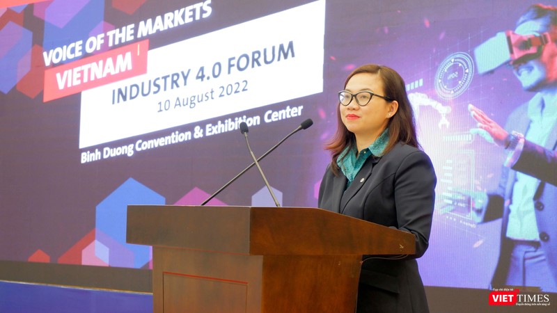 Bà Huỳnh Đinh Thái Linh - Giám đốc điều hành Trung tâm Thương mại Thế giới Thành phố Mới Bình Dương (WTC BDNC) phát biểu tại buổi hội thảo. Ảnh: HB Bà Huỳnh Đinh Thái Linh - Giám đốc điều hành Trung tâm Thương mại Thế giới Thành phố Mới Bình Dương (WTC BDNC) phát biểu tại buổi hội thảo. Ảnh: HB