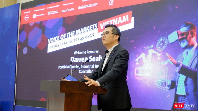 Ông Darren Seah, Giám đốc kinh doanh của Constellar nhấn mạnh chủ đề số hóa doanh nghiệp, thực tế ảo và trí tuệ nhân tạo. Ảnh: HB Ông Darren Seah, Giám đốc kinh doanh của Constellar nhấn mạnh chủ đề số hóa doanh nghiệp, thực tế ảo và trí tuệ nhân tạo. Ảnh: HB