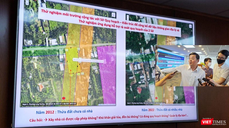 Giám đốc Sở Tài nguyên & Môi trường TP.HCM giải thích thêm về nền tảng chia sẻ dữ liệu. Ảnh: Hòa Bình Giám đốc Sở Tài nguyên & Môi trường TP.HCM giải thích thêm về nền tảng chia sẻ dữ liệu. Ảnh: Hòa Bình