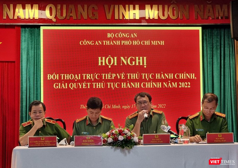 Cơ quan Công an thông tin tại Hội nghị đối thoại trực tiếp về thủ tục hành chính năm 2022 - TP.HCM. Ảnh: Chí Lê Cơ quan Công an thông tin tại Hội nghị đối thoại trực tiếp về thủ tục hành chính năm 2022 - TP.HCM. Ảnh: Chí Lê