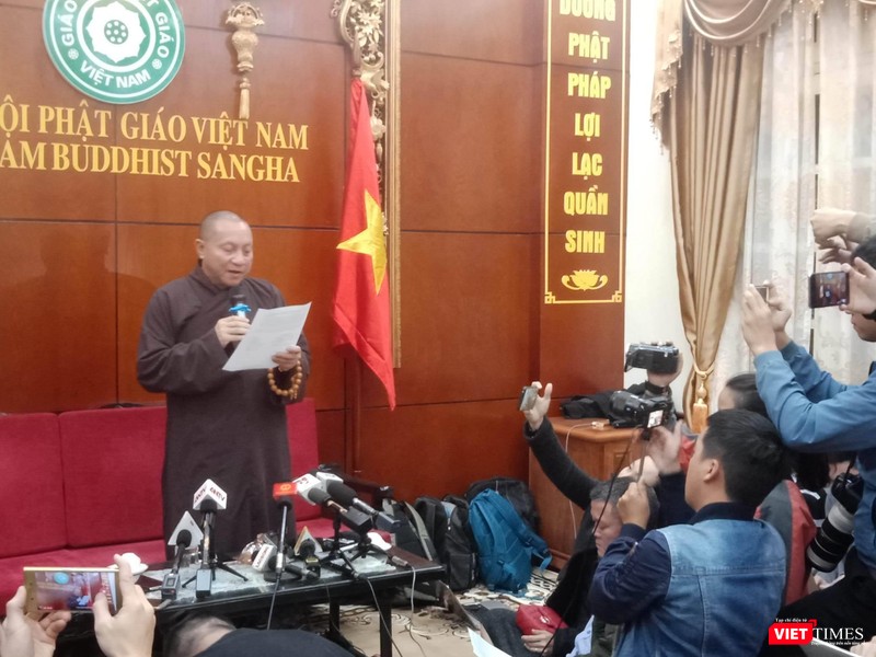 Hòa thượng Thích Gia Quang đọc kết luận của Ban thường trực Hội đồng Trị sự Giáo hội Phật Giáo Việt Nam khu vực phía Bắc