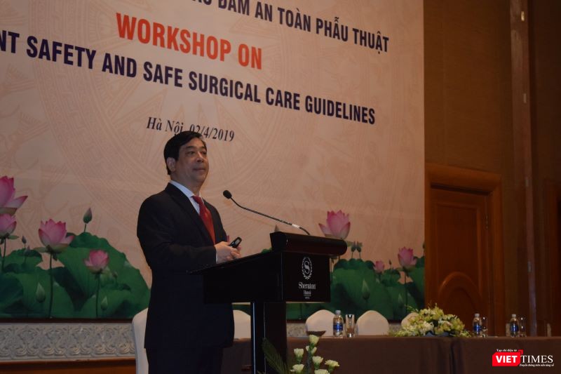 PGS.TS Lương Ngọc Khuê- Cục trưởng Cục Quản lý Khám, chữa bệnh phát biểu tại hội thảo