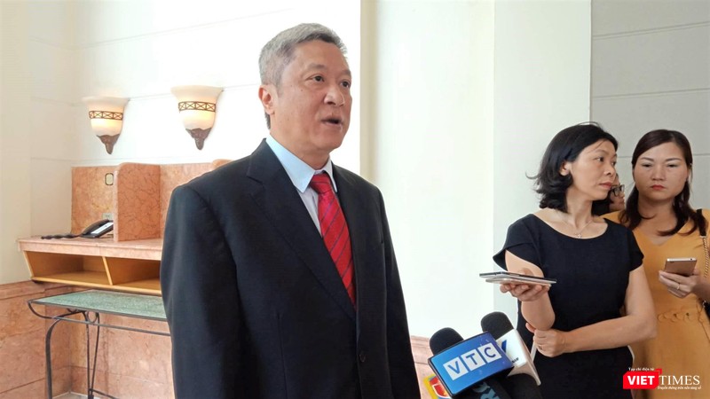 Thứ trưởng Bộ Y tế Nguyễn Trường Sơn
