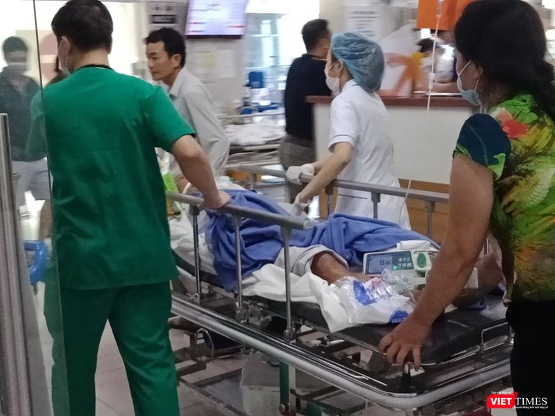 Cấp cứu cho bệnh nhân tại Bệnh viện Bạch Mai Cấp cứu cho bệnh nhân tại Bệnh viện Bạch Mai