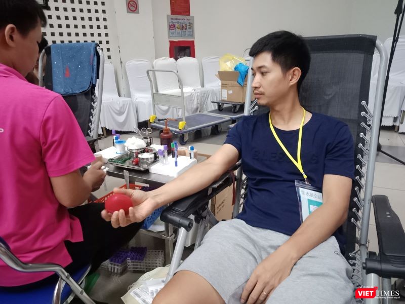 Một người dân tới hiến máu tại Viện Huyết học - Truyền máu Trung ương Một người dân tới hiến máu tại Viện Huyết học - Truyền máu Trung ương