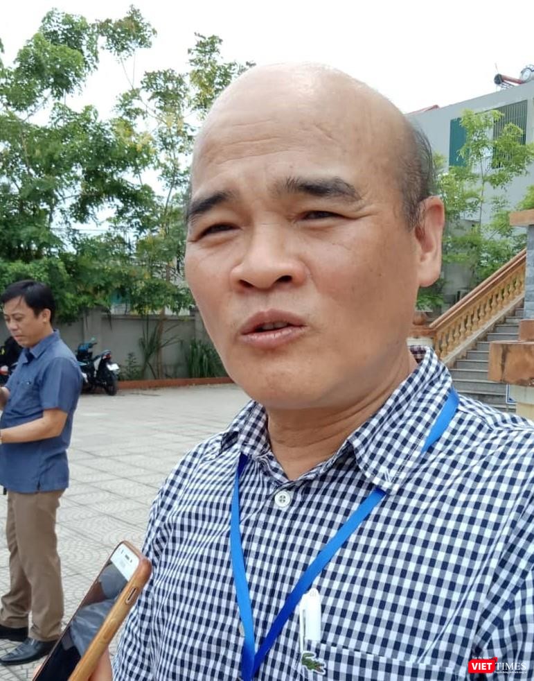 Vụ trưởng Nguyễn Huy Quang trả lời phỏng vấn sau phiên tòa Vụ trưởng Nguyễn Huy Quang trả lời phỏng vấn sau phiên tòa