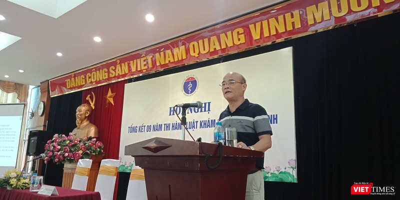 TS. Nguyễn Huy Quang - Vụ trưởng Vụ Pháp chế, Bộ Y tế chia sẻ tại Hội nghị
