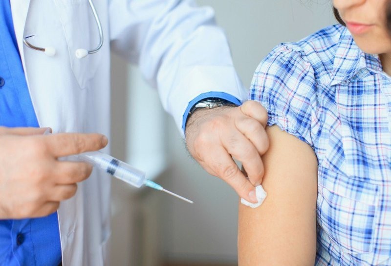 Tiêm vaccine là một trong những cách phòng ngừa tác nhân gây bệnh viêm cơ tim. Tiêm vaccine là một trong những cách phòng ngừa tác nhân gây bệnh viêm cơ tim.