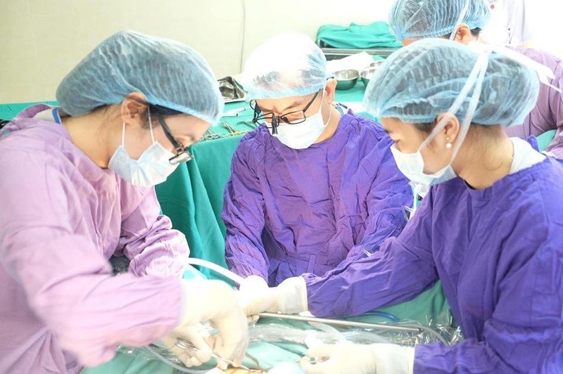 Ca phẫu thuật sử dụng kỹ thuật mới do các bác sĩ của Bệnh viện E sáng tạo (Ảnh: BVCC)