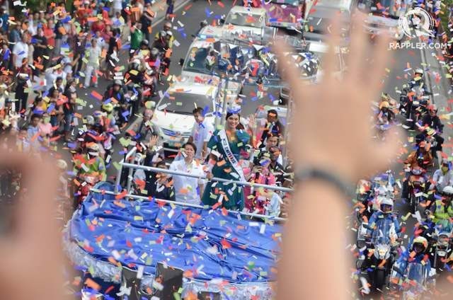 Lễ diễu hành bắt đầu từ 2 giờ chiều, đi qua đoạn đường gần 6 km,bắt đầu từ khách sạn Sofitel Philippine Plaza Manila và kết thúc tại đại lộ Ayala ở Makati. Lễ diễu hành bắt đầu từ 2 giờ chiều, đi qua đoạn đường gần 6 km,bắt đầu từ khách sạn Sofitel Philippine Plaza Manila và kết thúc tại đại lộ Ayala ở Makati.