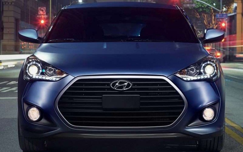 2016 Hyundai Veloster Rally Edition có giá khởi điểm là 23.950 USD.