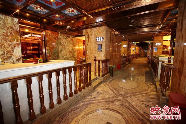 Choáng ngợp trước nội thất xa hoa của chốn ăn chơi khét tiếng Trung Quốc ảnh 4