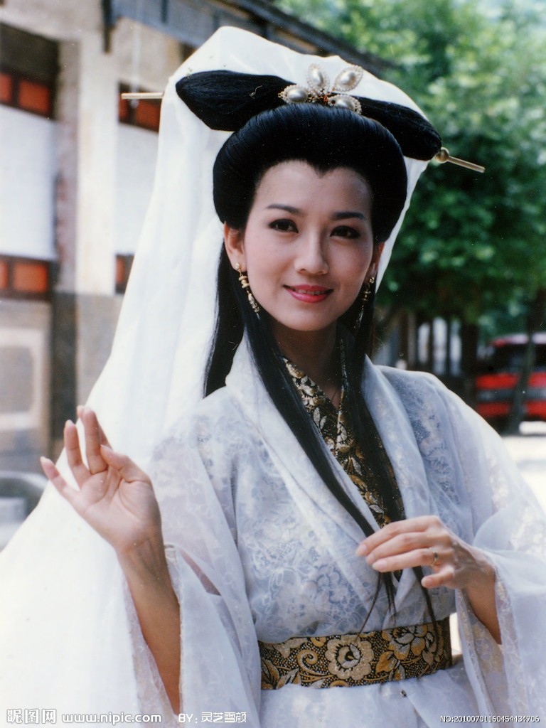 Những mỹ nhân Hoa ngữ như bước ra từ nguyên tác ảnh 30