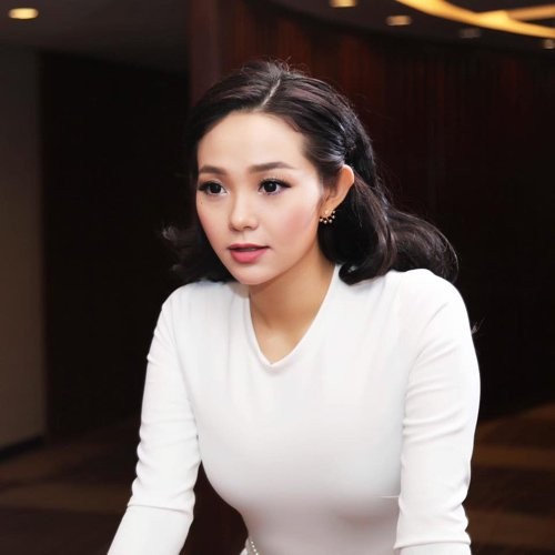 7 sao Việt đẹp 'cả hình lẫn tiếng' hình ảnh 3 7 sao viet dep 'ca hinh lan tieng' hinh anh 3