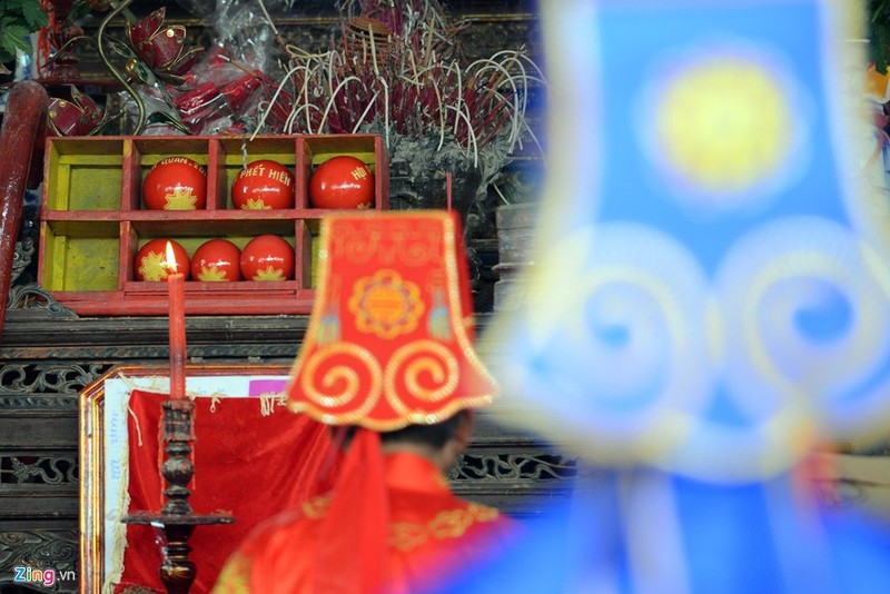 Chiều 20/2 (13 tháng Giêng âm lịch) lễ hội cướp phết làng Hiền Quan (tỉnh Phú Thọ) thu hút đông đảo du khách và người dân địa phương về dự. Lễ hội này hàng năm được tổ chức để tưởng nhớ và tôn vinh công lao của nữ tướng Thiều Hoa công chúa - Đức Thánh mẫu Đại vương, người giúp Hai Bà Trưng đánh giặc cứu nước.