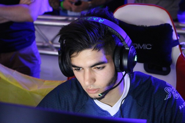 3 chuột chơi game cực lạ của cao thủ game bắn súng ảnh 3 3 chuột chơi game cực lạ của cao thủ game bắn súng ảnh 3