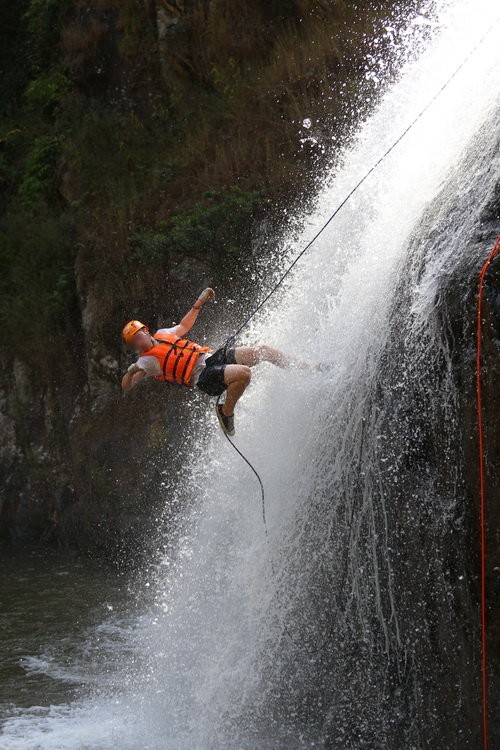 Đa số du khách tham gia du lịch mạo hiểm tại Datanla là khách nước ngoài -Ảnh: Mai Vinh Đa số du khách tham gia du lịch mạo hiểm tại Datanla là khách nước ngoài -Ảnh: Mai Vinh