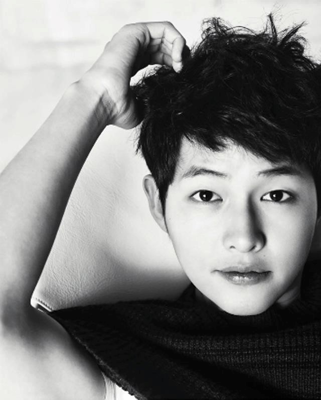 Song Joong Ki trên tạp chíHigh Cut.