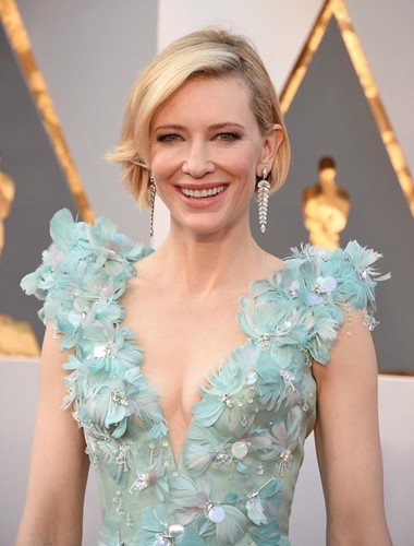 Choáng với những món trang sức quý giá của sao Hollywood tại Oscar ảnh 7