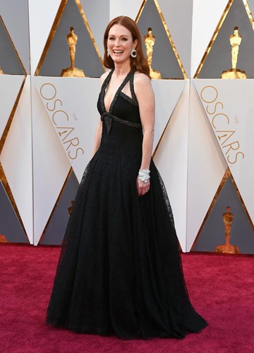 Choáng với những món trang sức quý giá của sao Hollywood tại Oscar ảnh 8