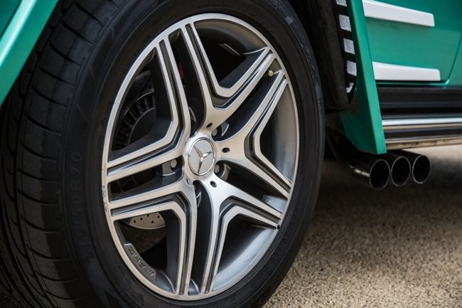 Siêu xe “chào thua” trước sức nóng của người đẹp ảnh 12