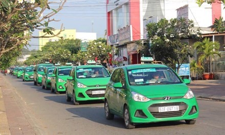 Thí điểm lắp wifi miễn phí trên taxi