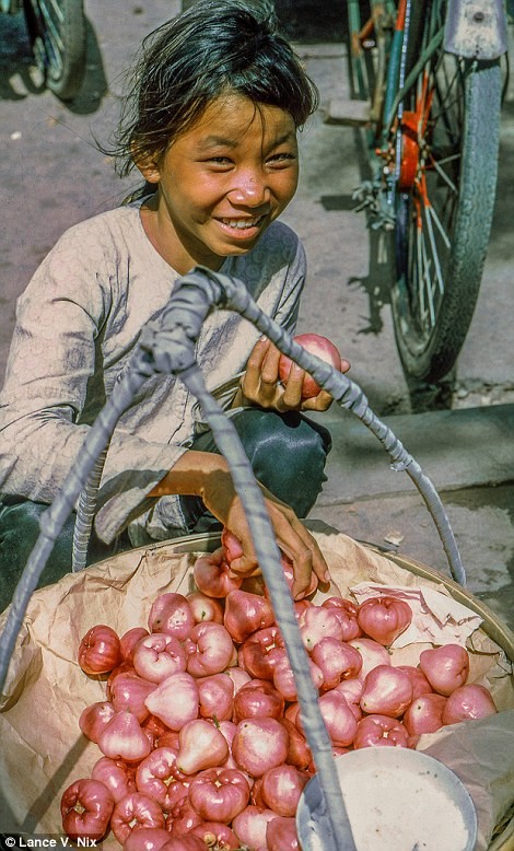 Ảnh hiếm về “chiến tranh cục bộ” Việt Nam 1968 - 1969 ảnh 6 Ảnh hiếm về “chiến tranh cục bộ” Việt Nam 1968 - 1969 ảnh 6