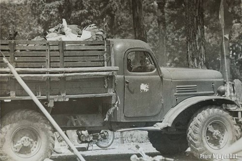 Khoảnh khắc chân thật Sài Gòn ngày Giải phóng ảnh 11