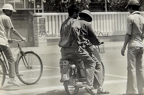 Khoảnh khắc chân thật Sài Gòn ngày Giải phóng ảnh 28