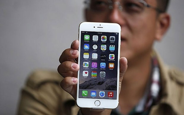 Video: 3 mẹo làm sạch iPhone hiệu quả nhất