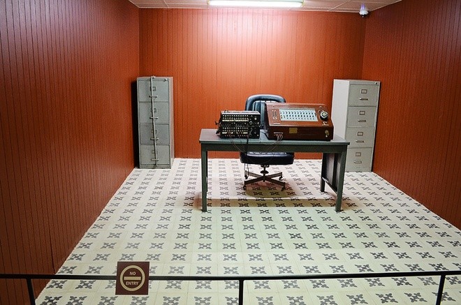 Hệ thống hầm bọc thép chống bom dưới dinh Độc Lập ảnh 3 Hệ thống hầm bọc thép chống bom dưới dinh Độc Lập ảnh 3