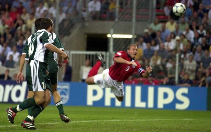 10 màn trình diễn kinh điển của ĐT Anh tại Euro ảnh 4