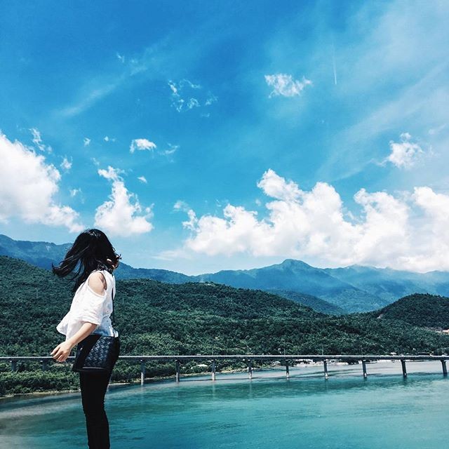 Mê mẩn 5 vịnh biển miền Trung còn rất hoang sơ  ảnh 10